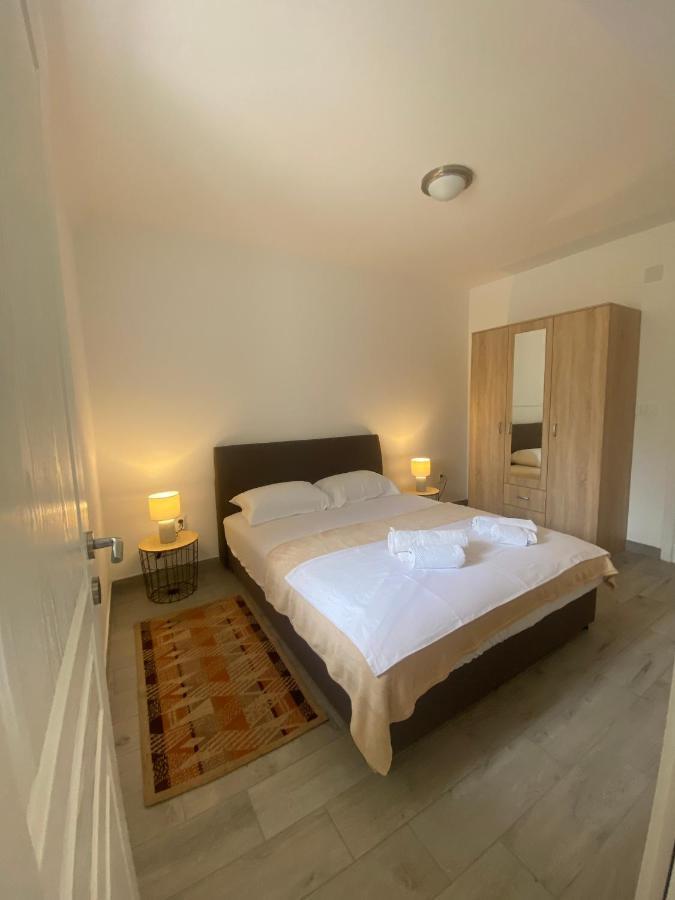 Apartmani Dragana Herceg Novi Exteriör bild